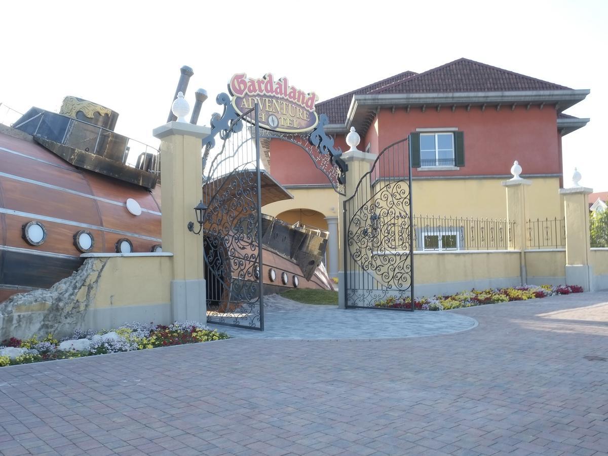 Gardaland Adventure Hotel Castelnuovo del Garda Esterno foto