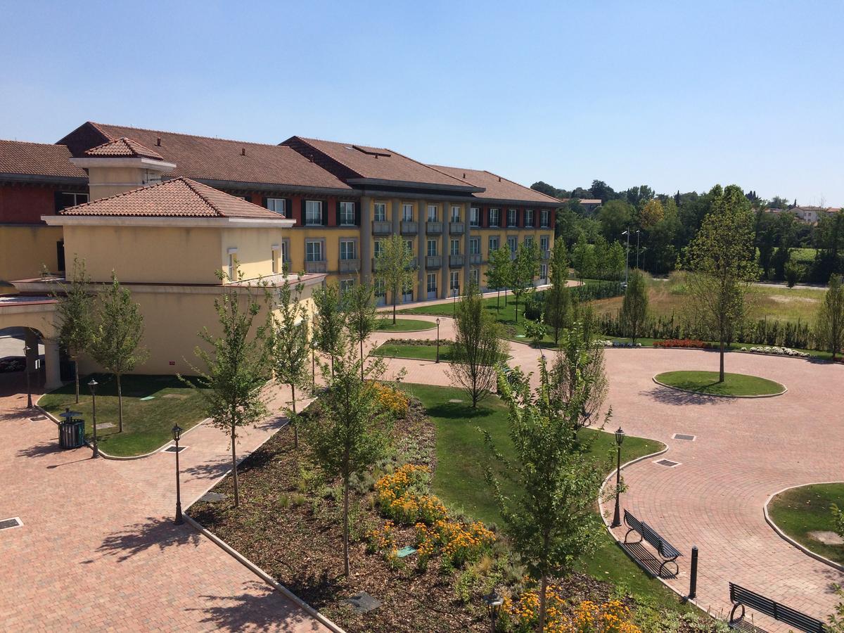 Gardaland Adventure Hotel Castelnuovo del Garda Esterno foto